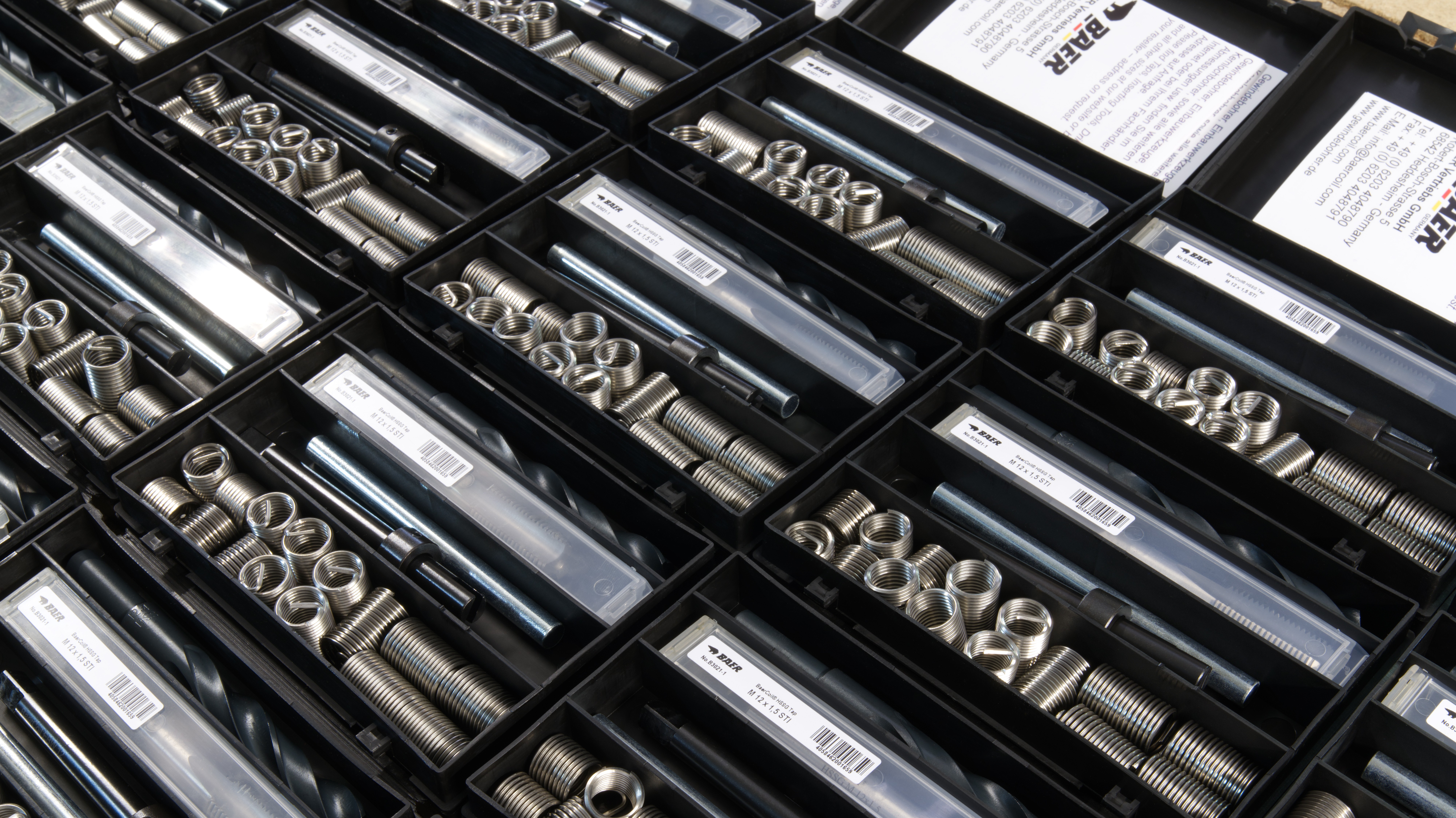 Gewindefurcher und Maschinengewindeformer Gewindefurcher mit Schmiernuten und ohne Schmiernuten